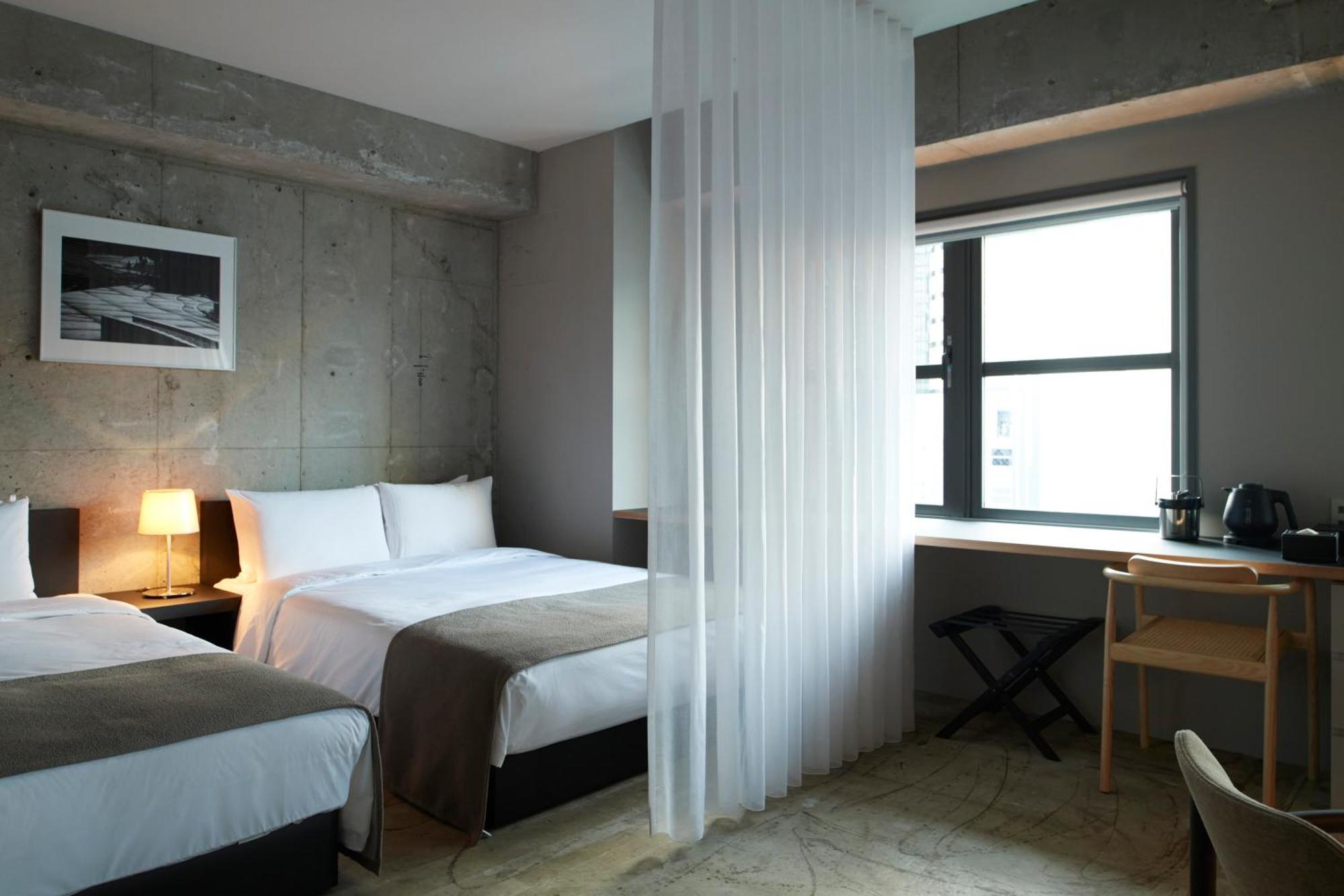 Hotel Tones