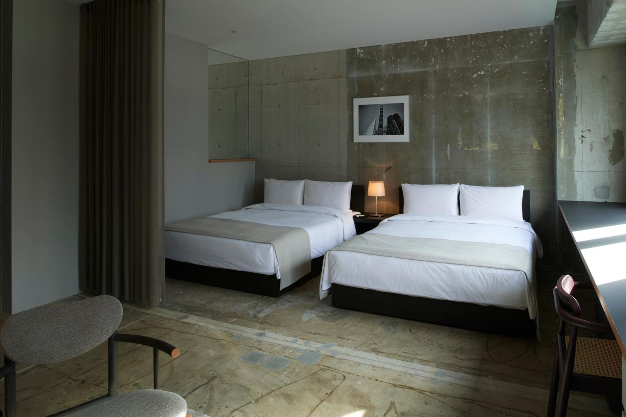 Hotel Tones 3*